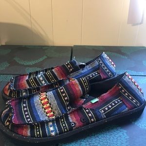 Sanuk size 13 Vegabond Mexican blanket shoes